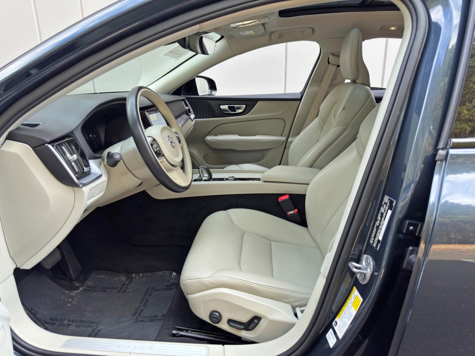 Used 2024 Volvo S60 B5 Core image 15