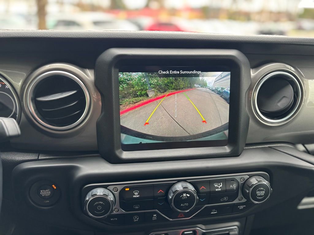 Used 2021 Jeep Wrangler Unlimited Sahara w/ Uconnect 4C Nav & Sound Group image 14