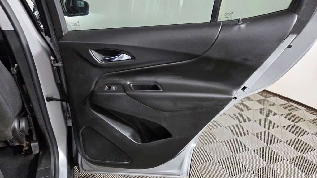 Used 2019 Chevrolet Equinox LT FWD image 24