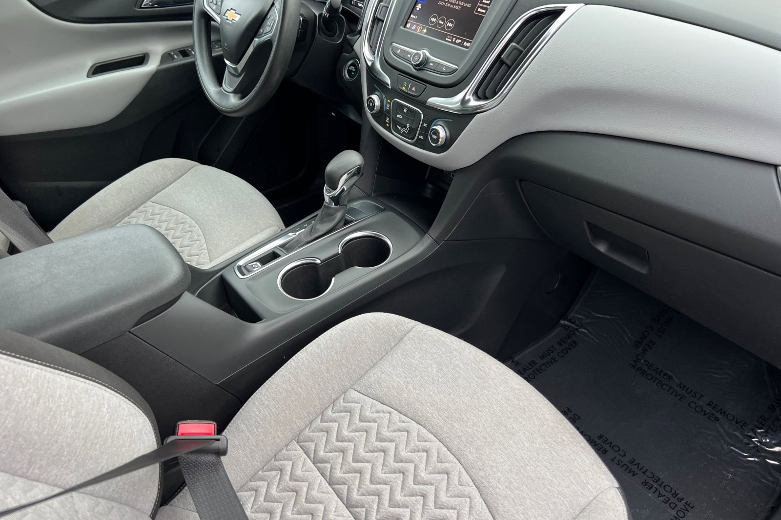 Used 2022 Chevrolet Equinox LS image 13