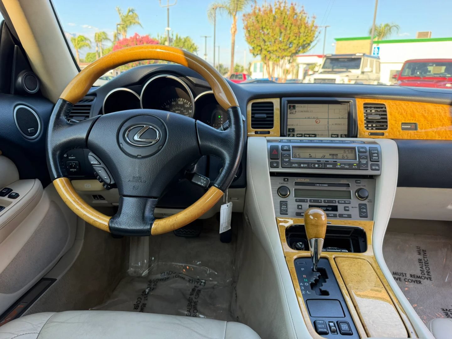 Used 2005 Lexus SC 430 Convertible w/ Preferred Accessory Pkg RWD image 19