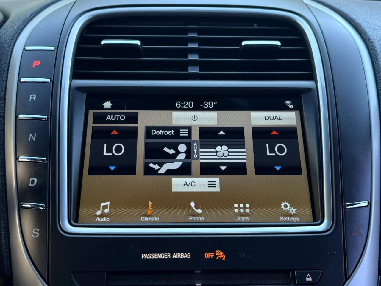 Used 2017 Lincoln MKX Select AWD/4WD image 23