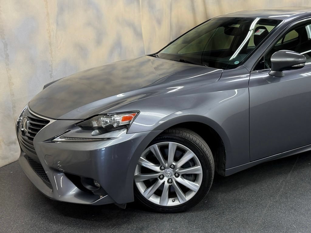Used 2016 Lexus IS 300 AWD w/ Premium Package image 2