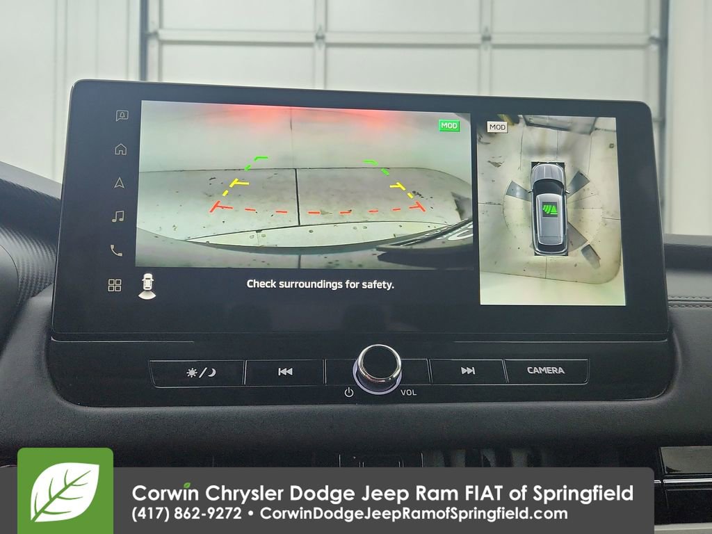 Used 2025 Mitsubishi Outlander SE image 25