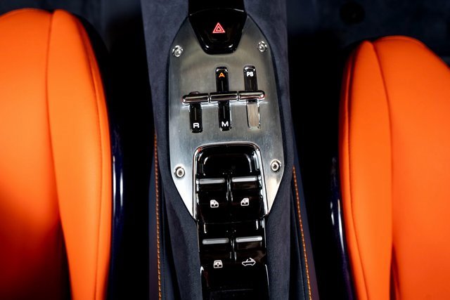 Used 2024 Ferrari SF90 Spider image 45