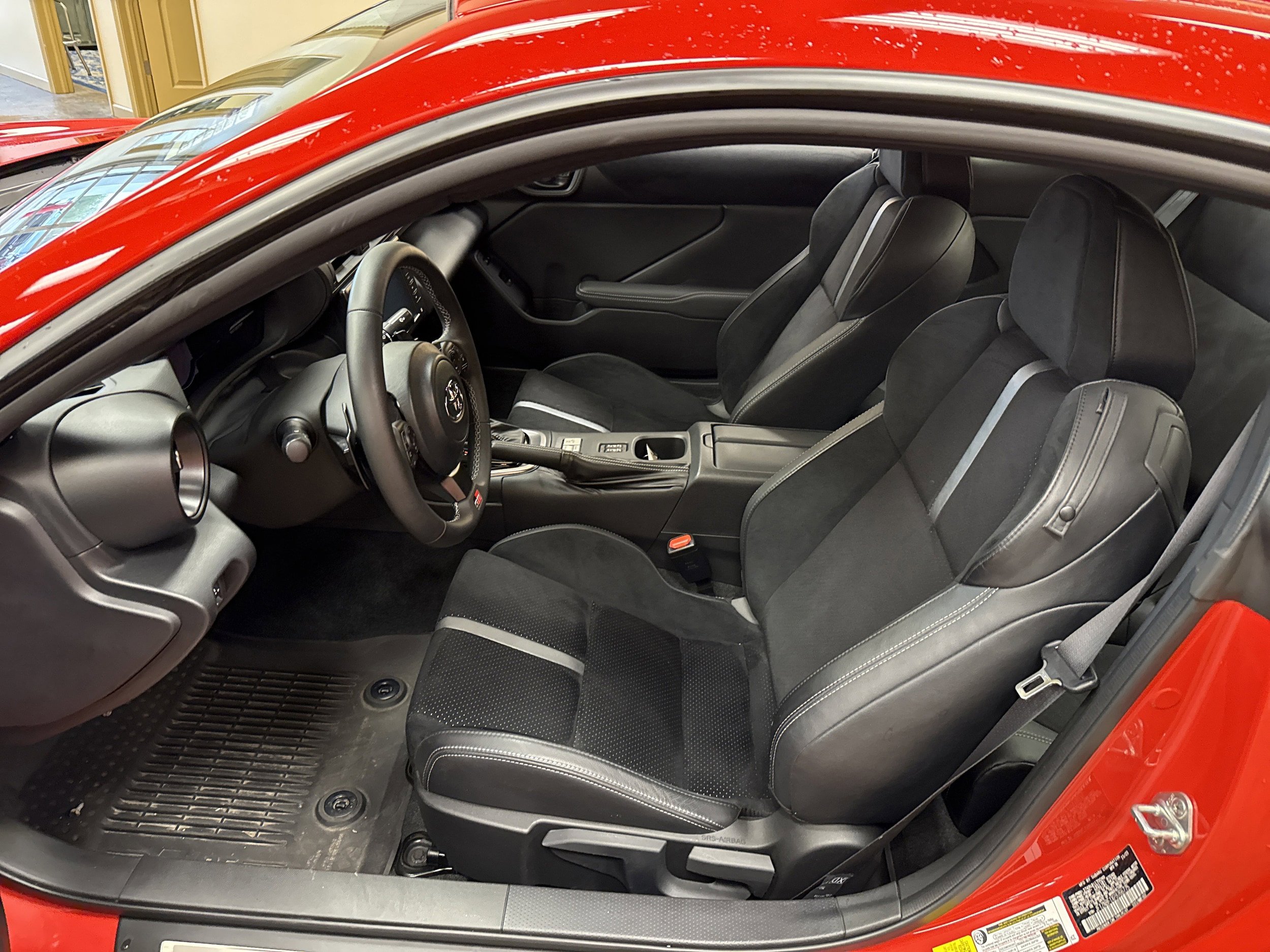 Used 2023 Toyota GR86 Premium w/ ALL Weather Mat Package (TMS) RWD image 5
