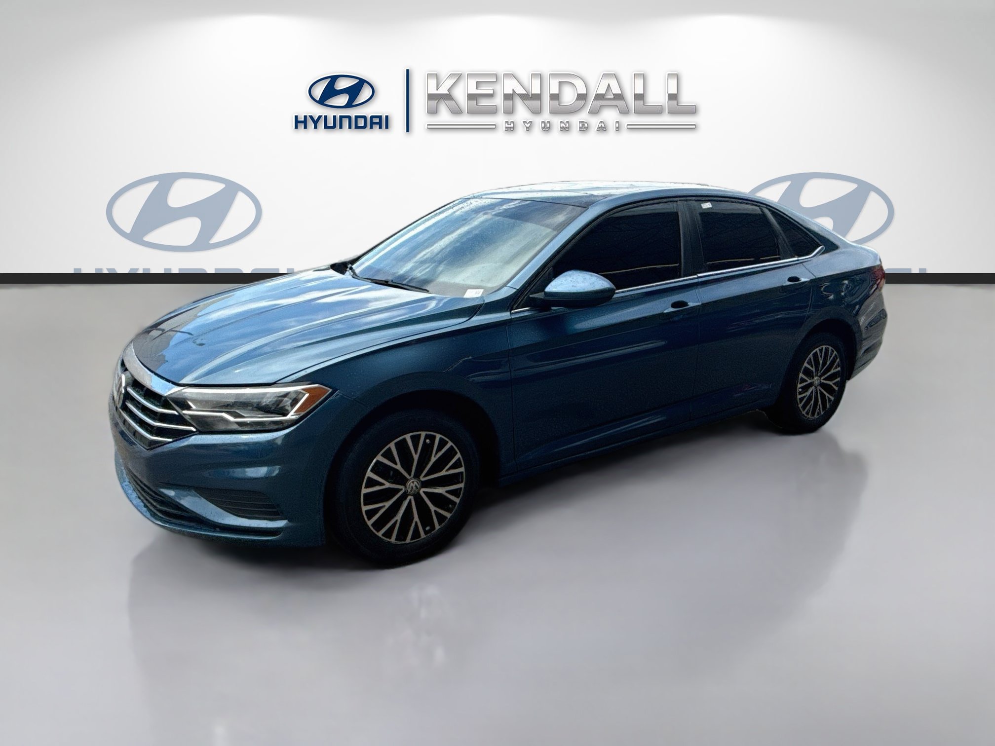 Used 2021 Volkswagen Jetta SE FWD image 3