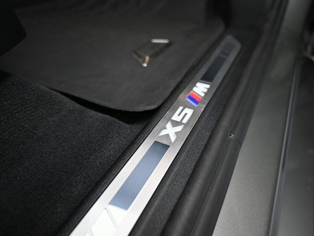 Used 2022 BMW X5 M w/ Executive Package image 20