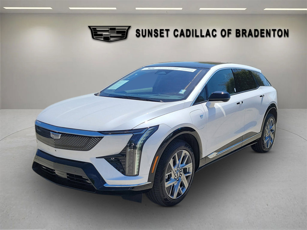 Certified 2025 Cadillac Optiq Luxury 2 w/ LPO, Floor Liner Package image 8