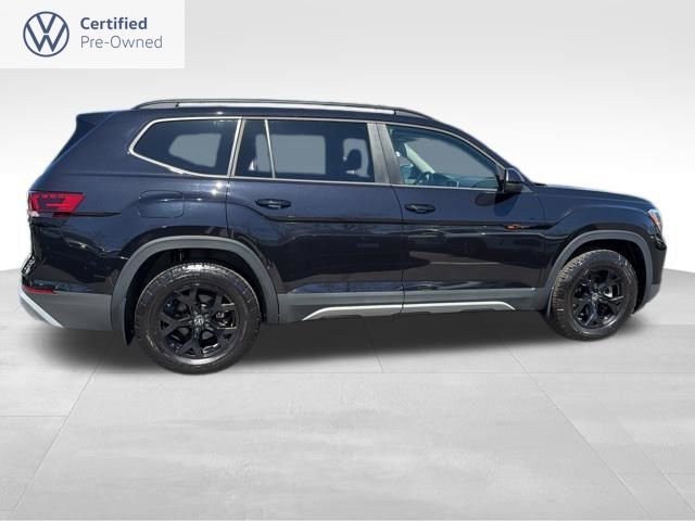 Certified 2024 Volkswagen Atlas Peak Edition SEL AWD/4WD image 10