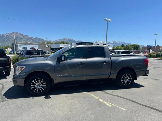 Used 2024 Nissan Titan SV w/ SV Convenience Package AWD/4WD image 7