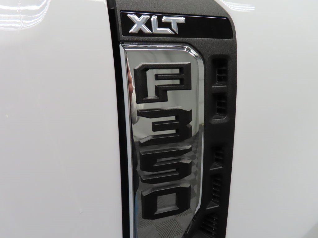 Used 2024 Ford F350 XLT image 44