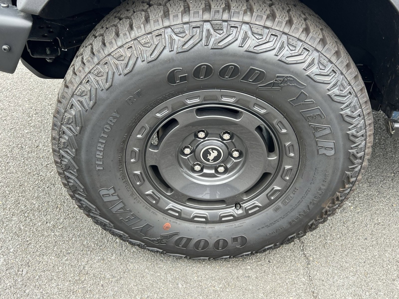 New 2025 Ford Bronco Badlands image 12