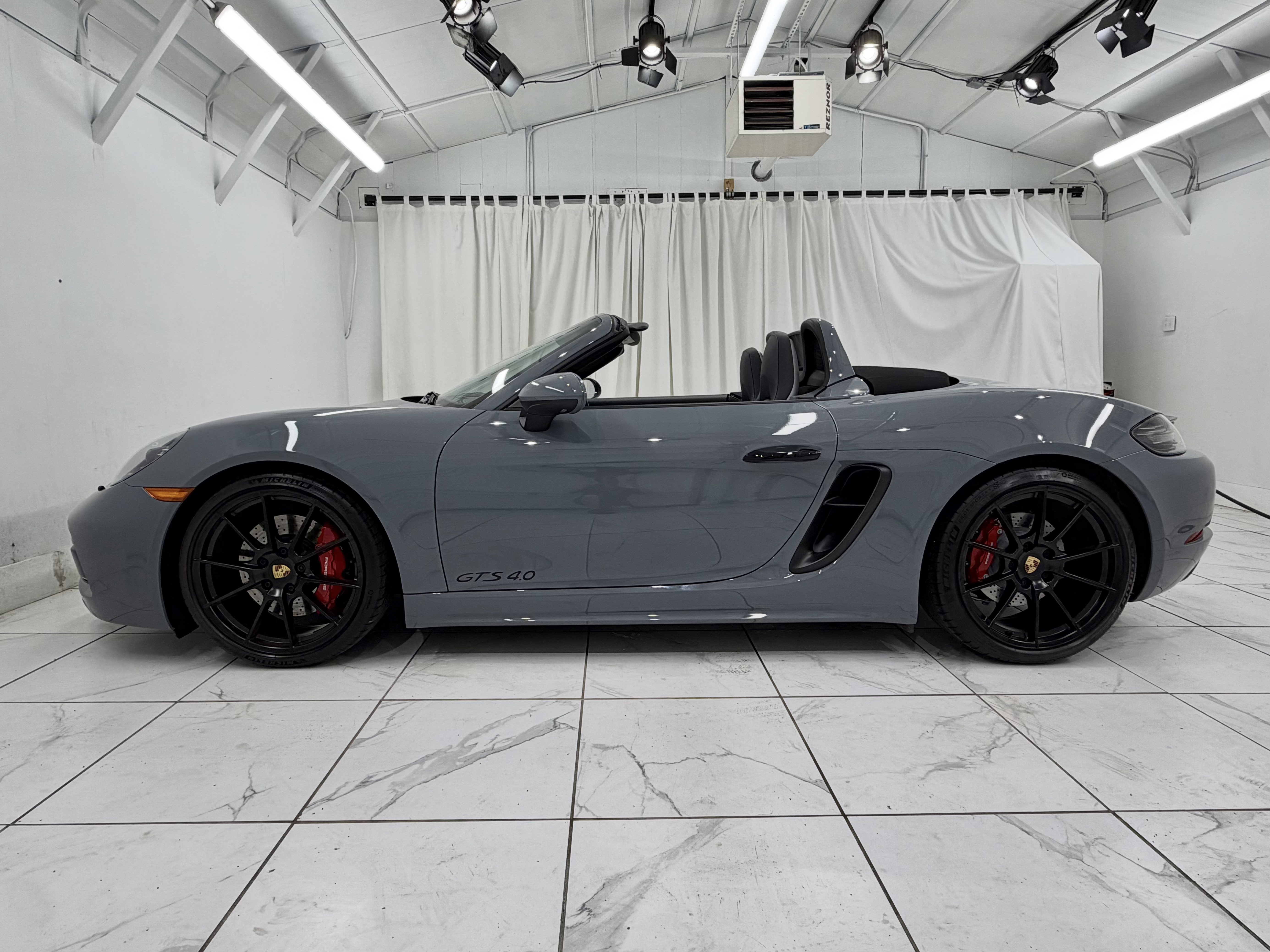 Used 2024 Porsche 718 Boxster GTS RWD image 18