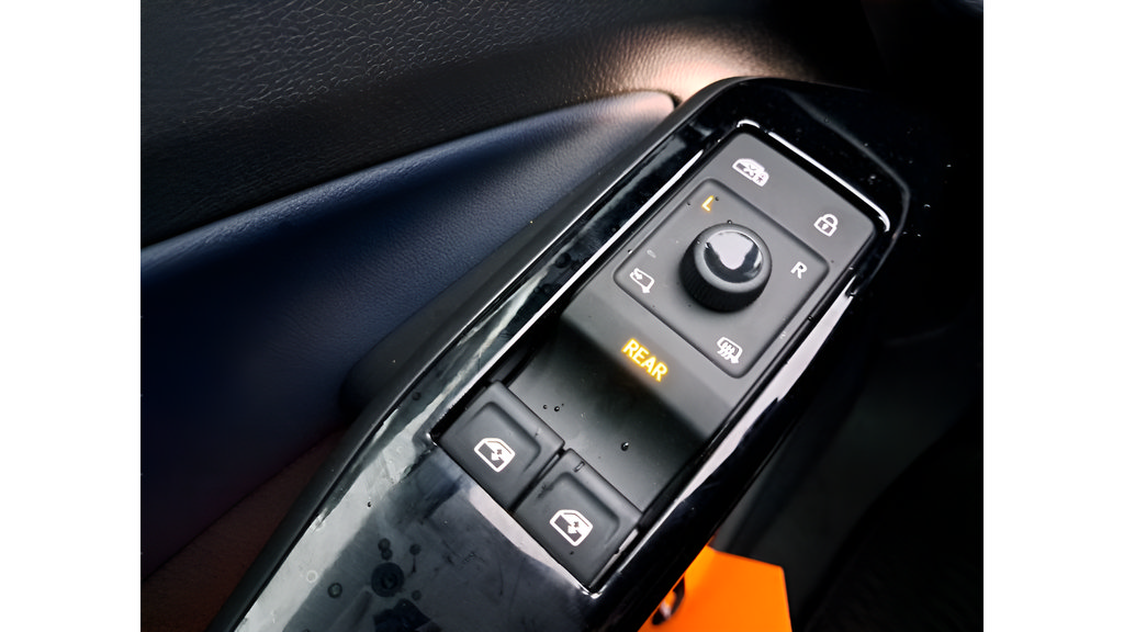 New 2025 Volkswagen ID.4 Pro S Plus AWD/4WD image 26
