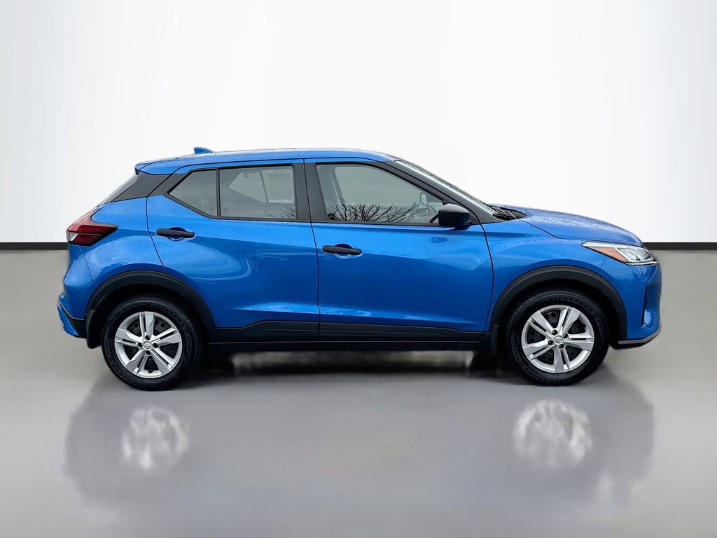 Used 2024 Nissan Kicks S image 8