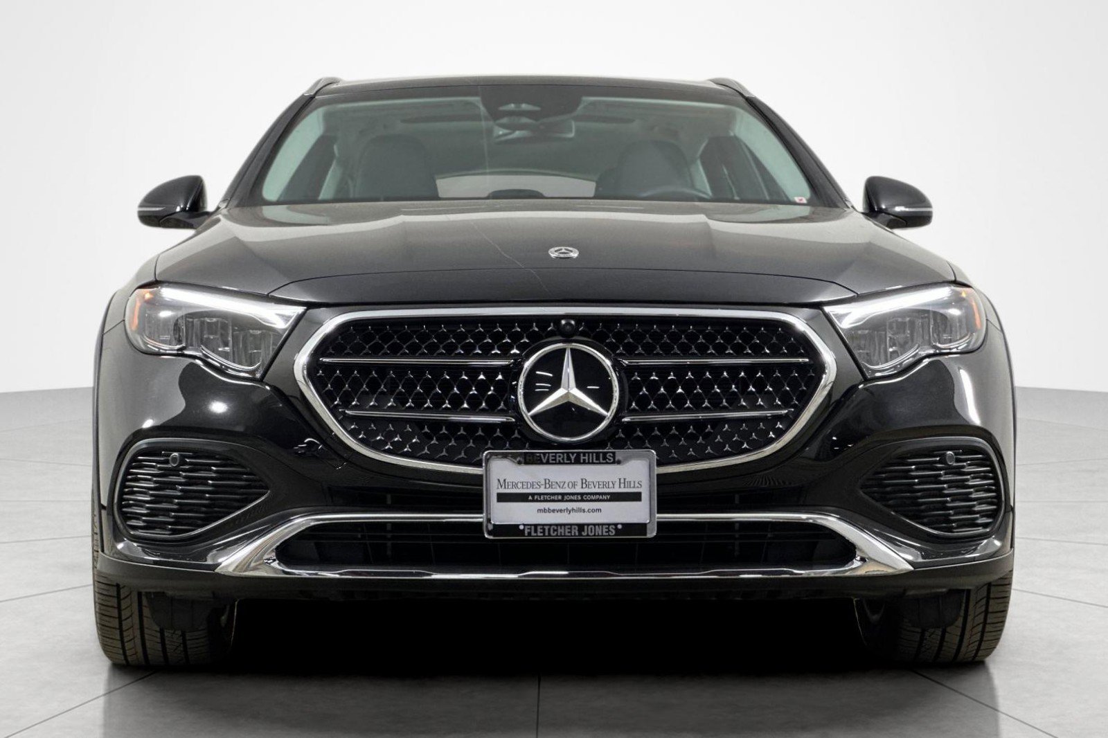 Used 2025 Mercedes-Benz E 450 4MATIC All-Terrain Wagon image 8