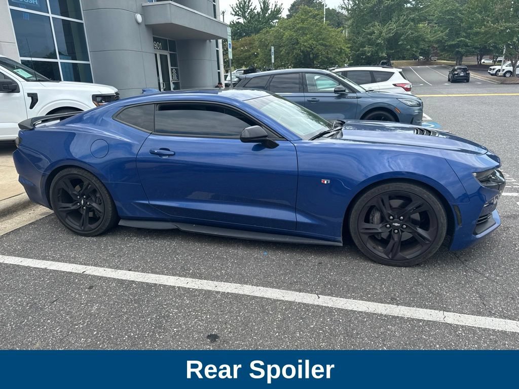 Used 2019 Chevrolet Camaro SS w/ Black Appearance Package RWD image 5