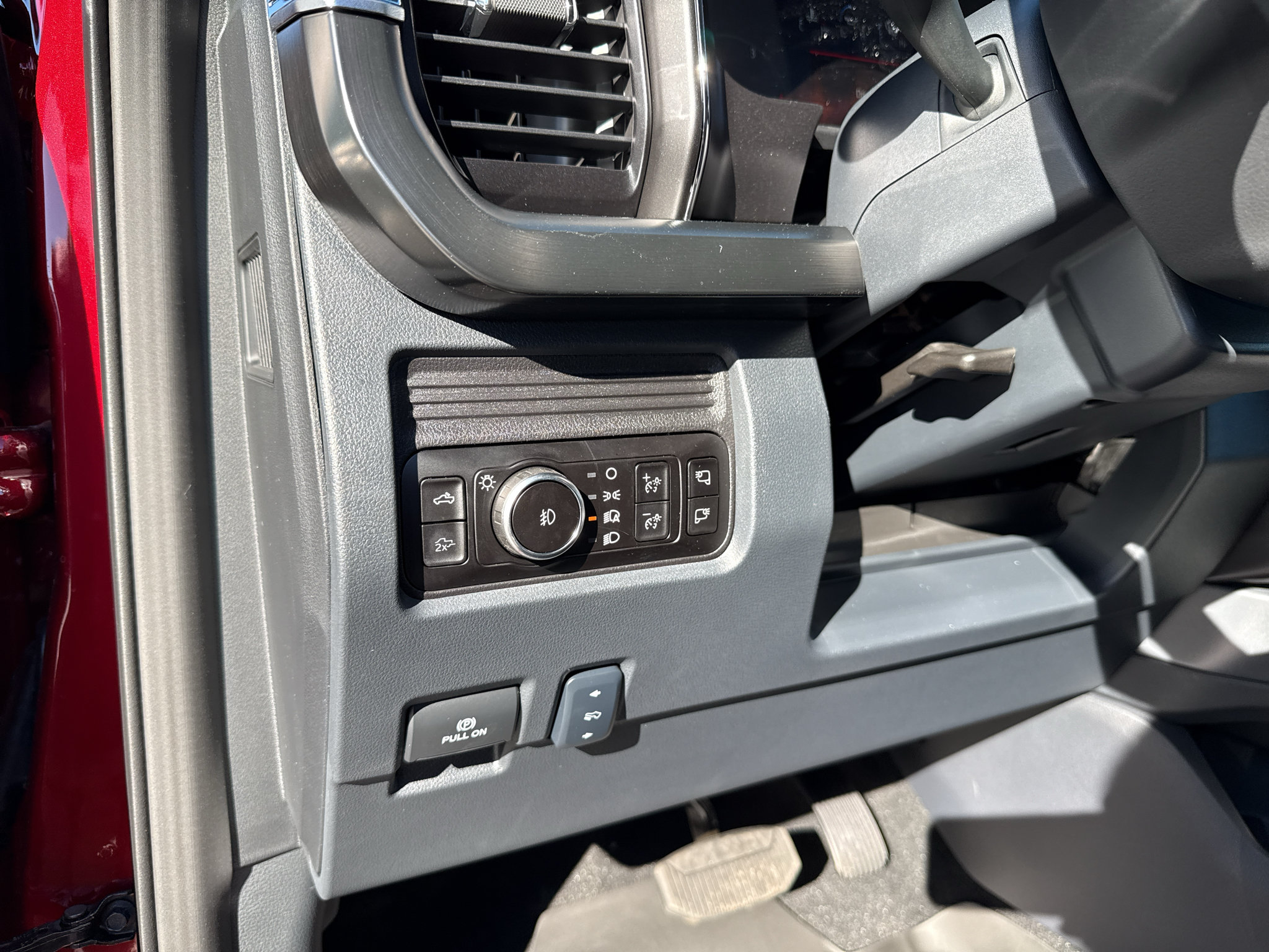 New 2027 Ford F350 Lariat w/ Black Appearance Package AWD/4WD image 11