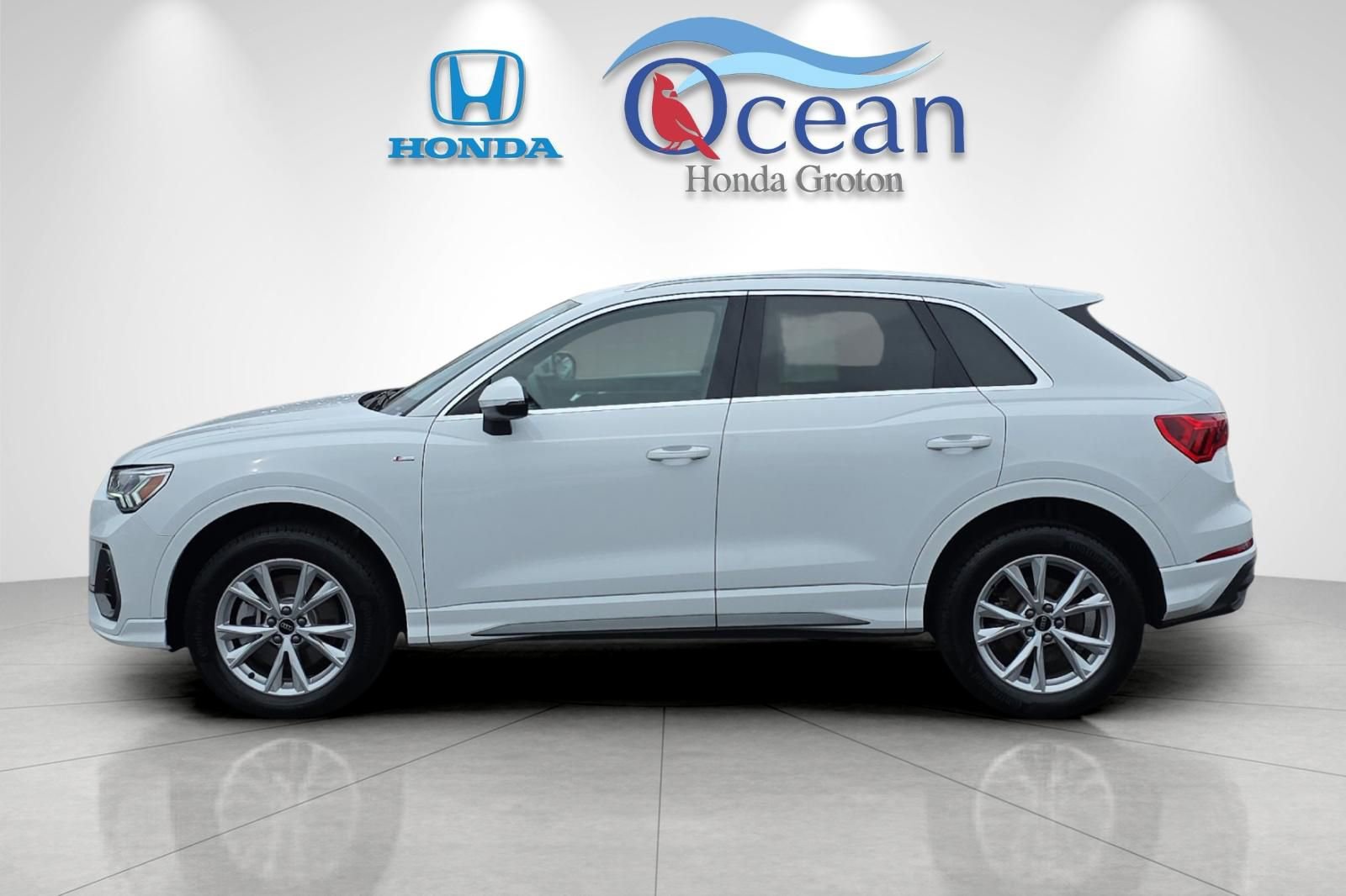 Used 2025 Audi Q3 2.0T Premium image 6