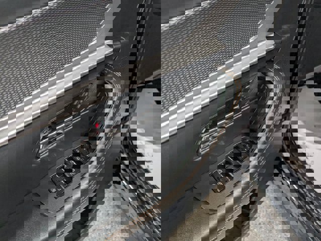 Certified 2025 MAZDA CX-90 3.3 Turbo S w/ Premium Package image 13