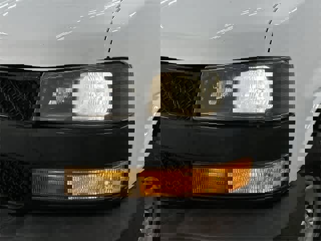 Used 2018 Chevrolet Express 2500 w/ Driver Convenience Package image 30