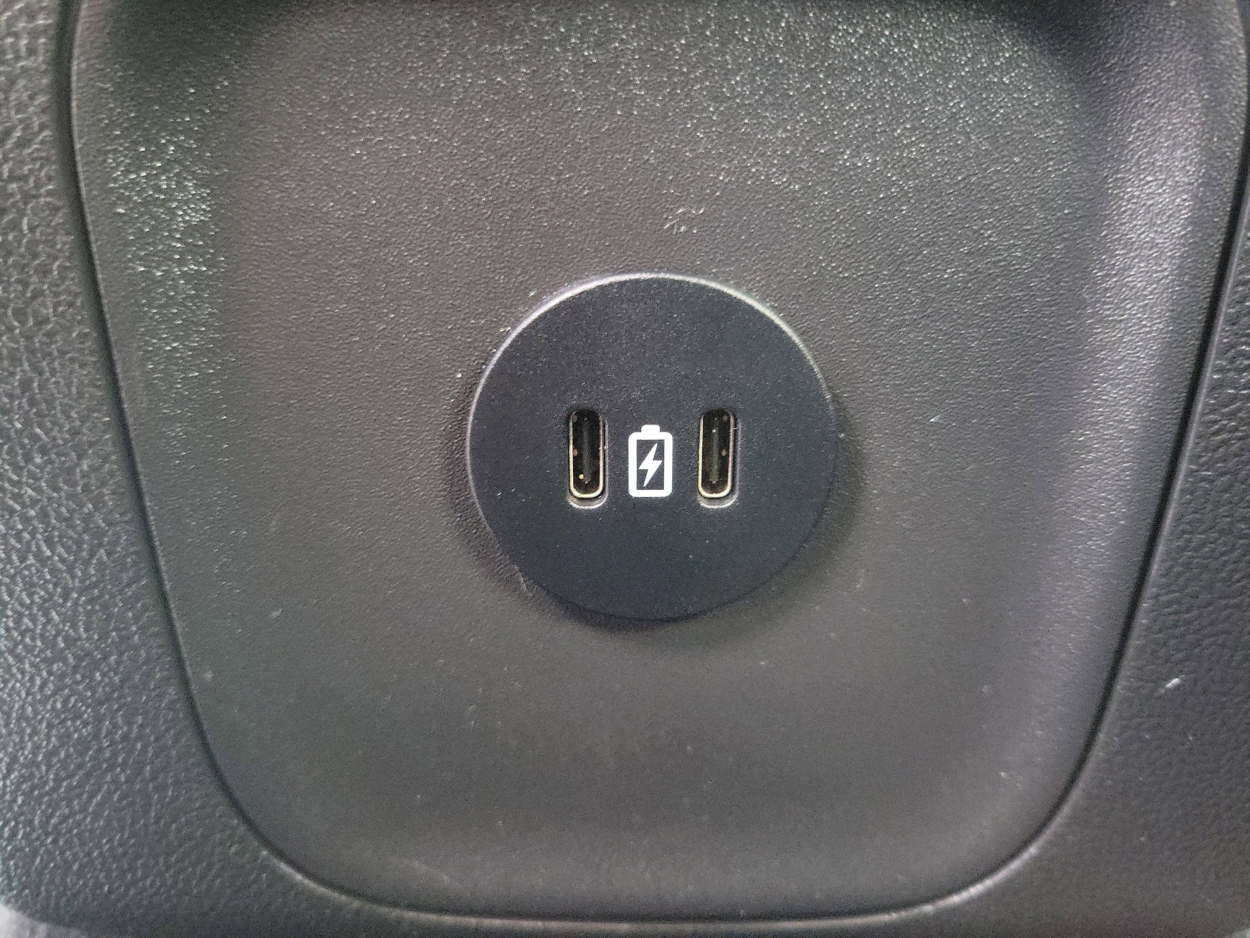 Used 2024 Ford Escape SE w/ Class II Trailer Tow Package FWD image 15
