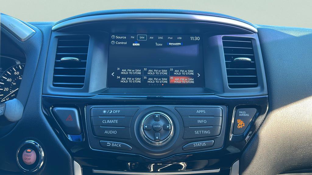 Used 2017 Nissan Pathfinder SV image 27