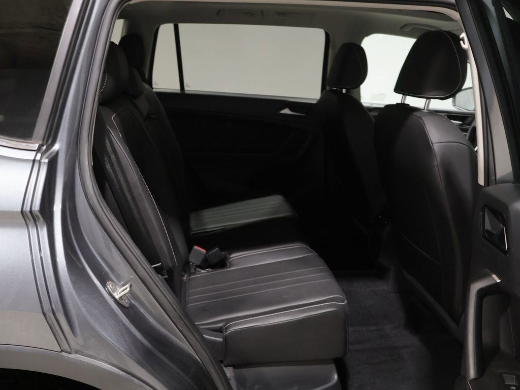 Used 2022 Volkswagen Tiguan SE image 20
