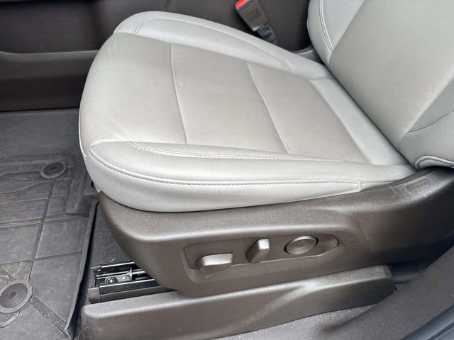 Used 2024 Chevrolet Tahoe Z71 w/ Luxury Package AWD/4WD image 22