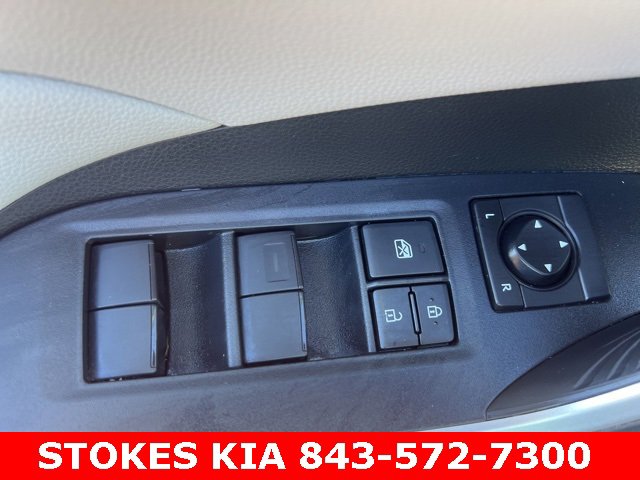 Used 2020 Toyota RAV4 XLE image 18