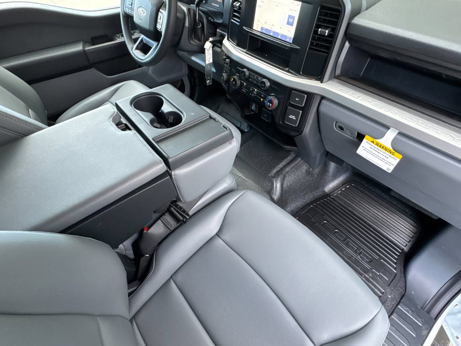 New 2025 Ford F550 4x4 SuperCab Super Duty image 15