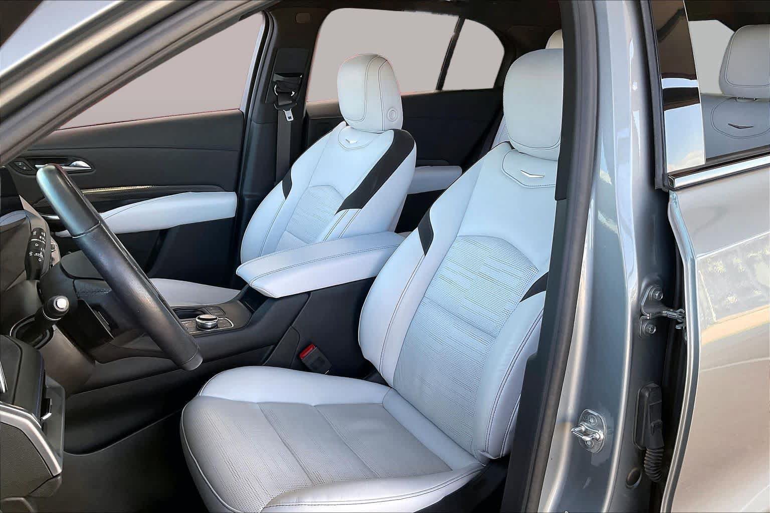 Used 2024 Cadillac XT4 Sport FWD image 9