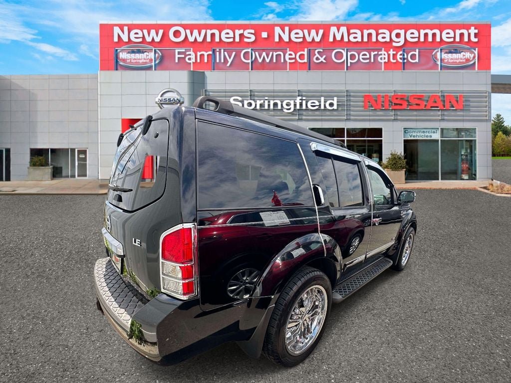 Used 2008 Nissan Pathfinder LE AWD/4WD image 5