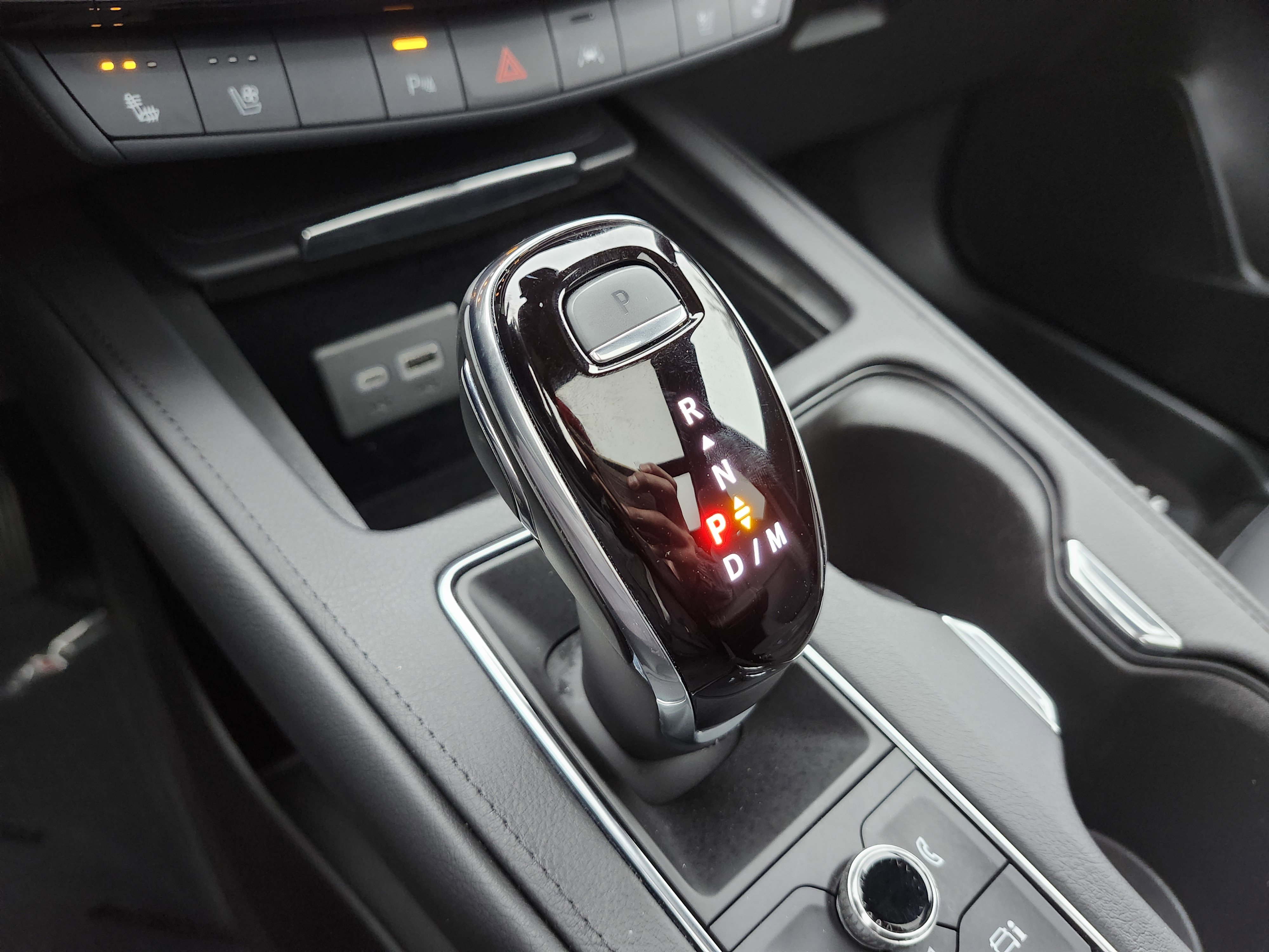 Used 2024 Cadillac XT4 Premium Luxury image 11