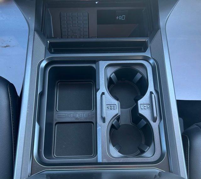 New 2026 Ford F250 Lariat w/ Black Appearance Package image 17