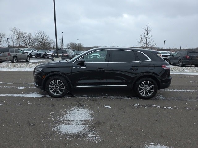 Used 2023 Lincoln Nautilus AWD image 4