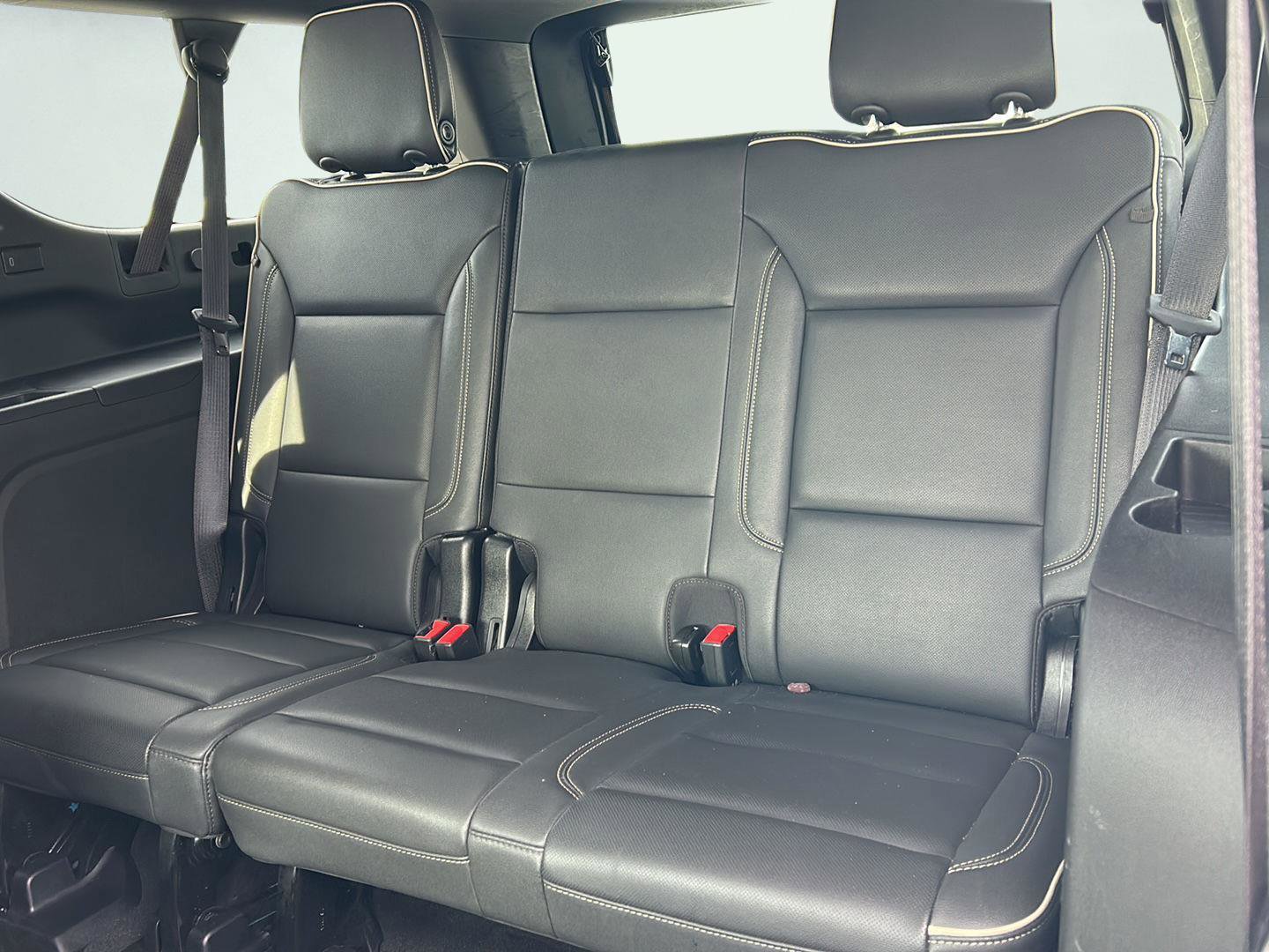 Used 2024 GMC Yukon XL SLT AWD/4WD image 25