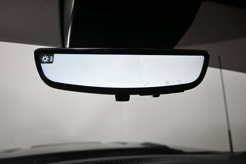 Used 2025 Chevrolet Silverado 2500 ZR2 w/ Technology Package image 33