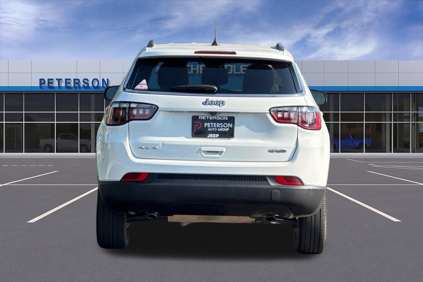 Used 2024 Jeep Compass Latitude AWD/4WD image 5