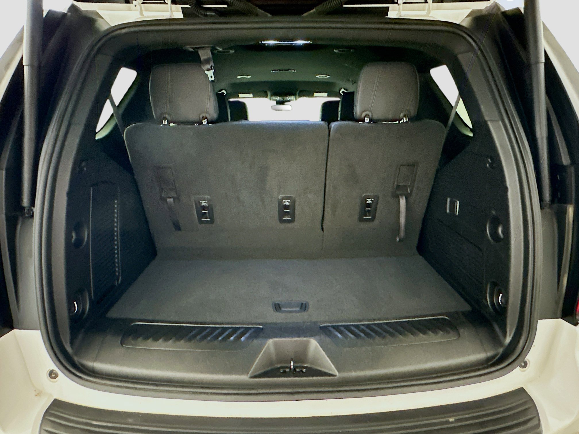 Used 2024 Chevrolet Tahoe LT image 31