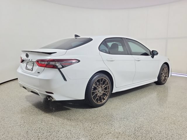 Used 2023 Toyota Camry SE w/ Convenience Package FWD image 5