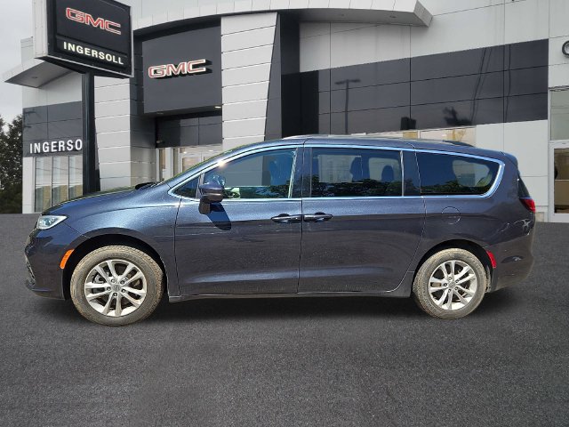 Used 2021 Chrysler Pacifica Touring AWD/4WD image 25