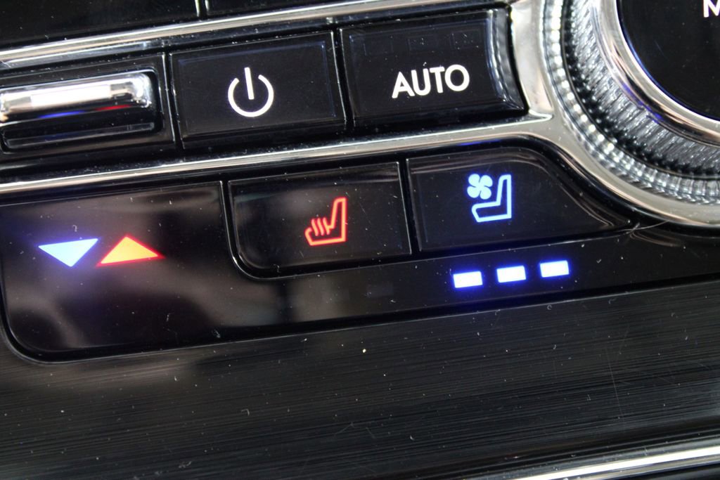 Used 2022 Lincoln Nautilus Reserve w/ Equipment Group 201A image 48