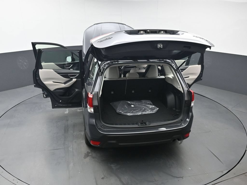 Used 2023 Subaru Forester AWD/4WD image 41