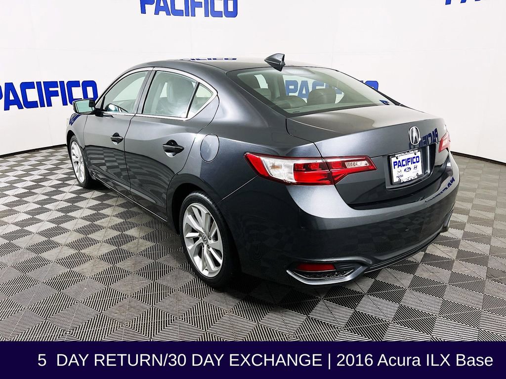 Used 2016 Acura ILX image 5