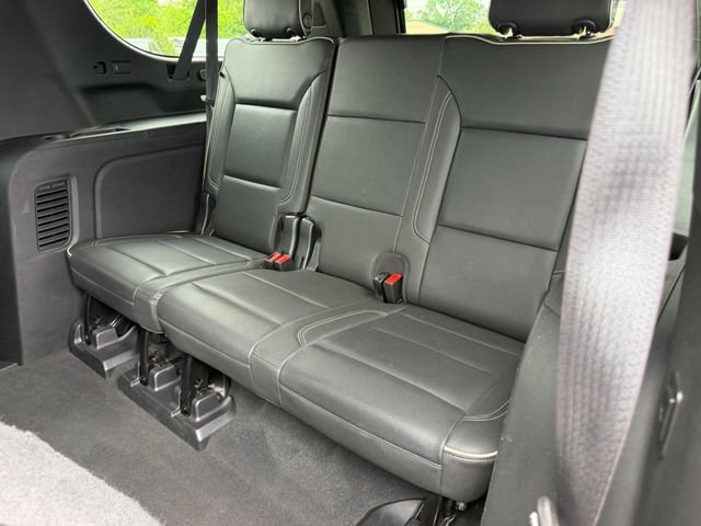 Used 2022 Chevrolet Suburban Premier AWD/4WD image 7