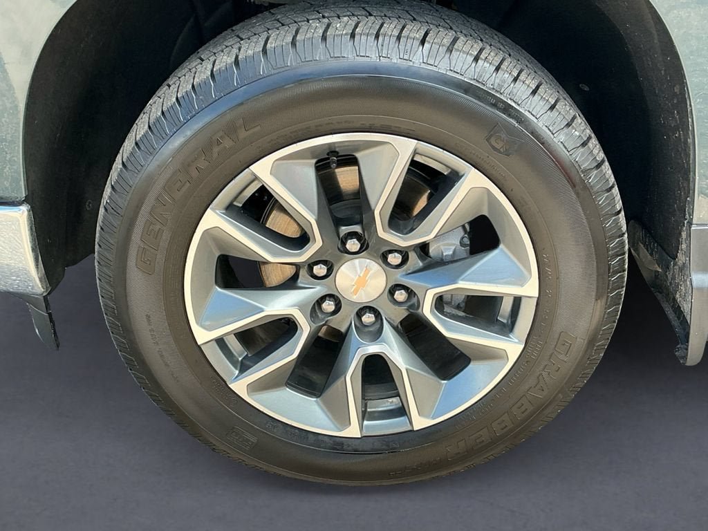 Used 2026 Chevrolet Silverado 1500 LT RWD image 9