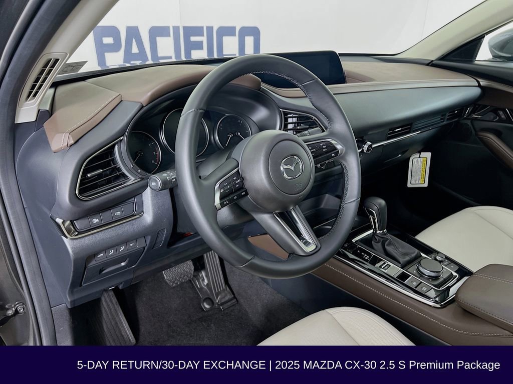 Used 2025 MAZDA CX-30 AWD 2.5 S w/ Premium Package image 11