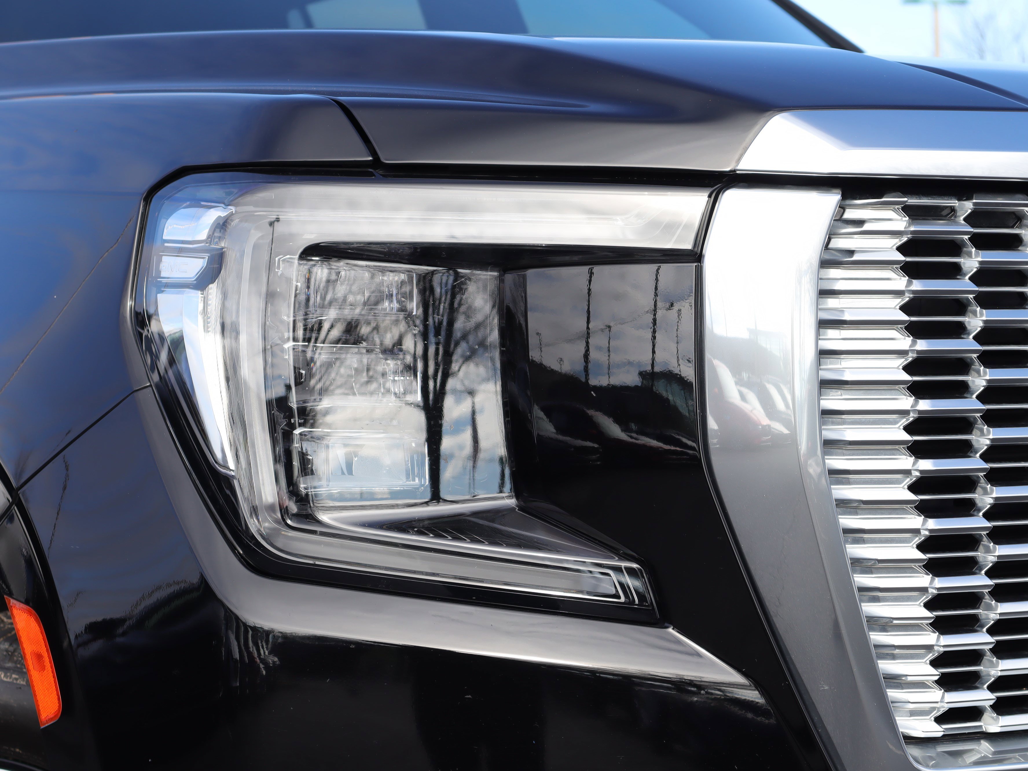 Used 2021 GMC Yukon Denali w/ Denali Ultimate Package image 34